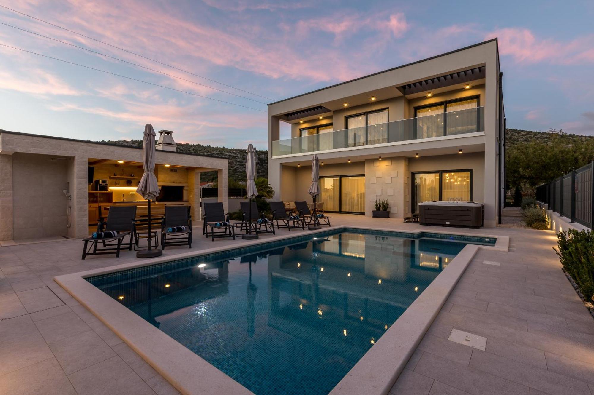 Luxury Villa Diana With Heated Pool And Jacuzzi Dograde Zewnętrze zdjęcie