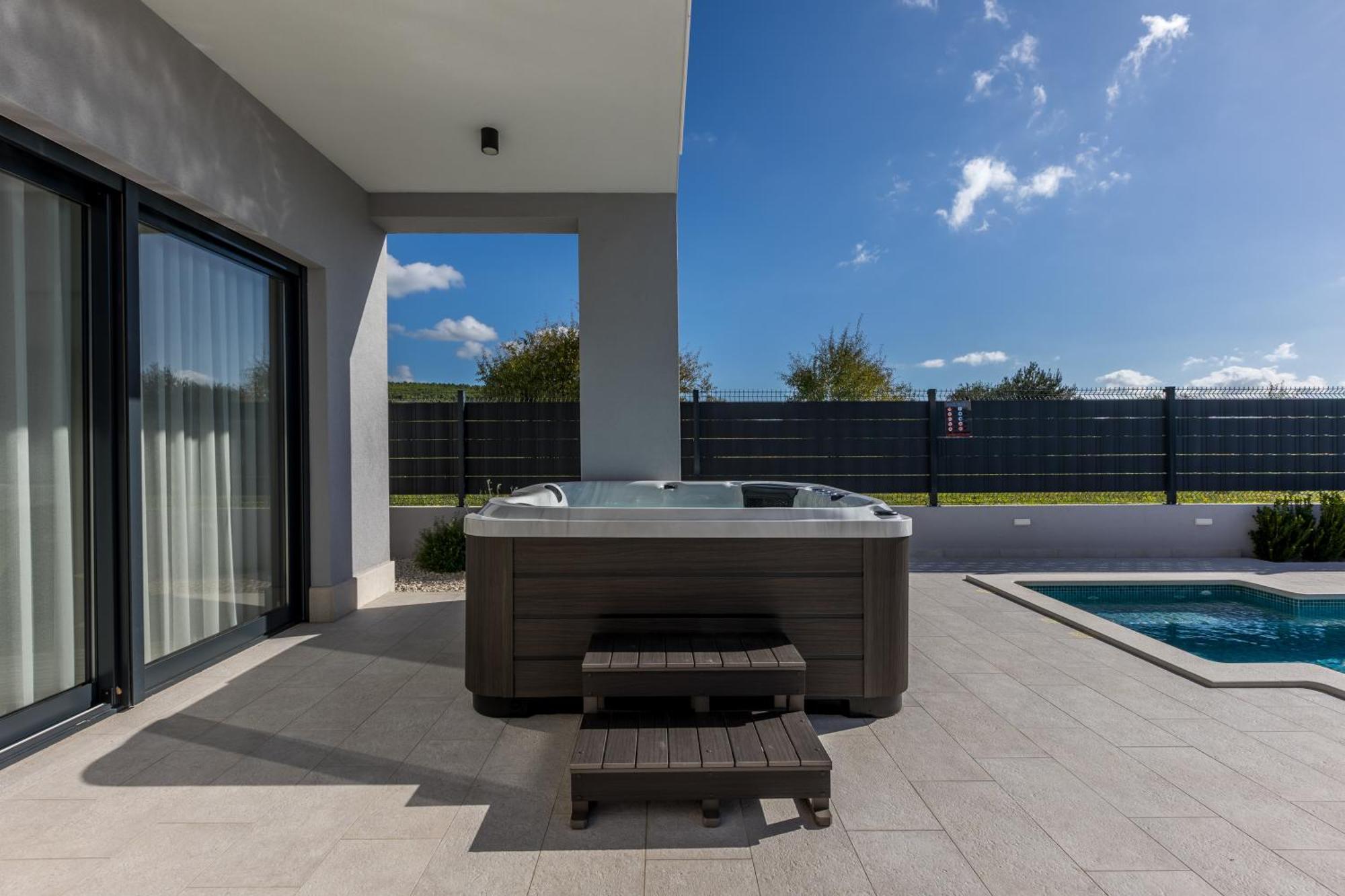 Luxury Villa Diana With Heated Pool And Jacuzzi Dograde Zewnętrze zdjęcie