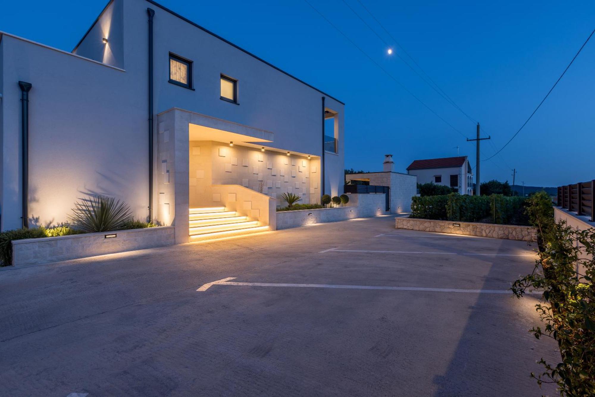 Luxury Villa Diana With Heated Pool And Jacuzzi Dograde Zewnętrze zdjęcie